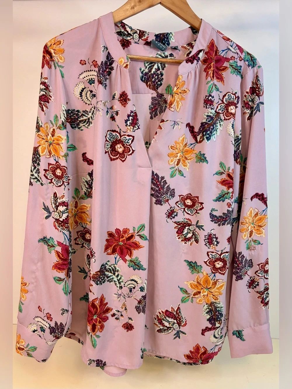 New York & Company Pink Floral V-Neck Blouse with Multicolor Print